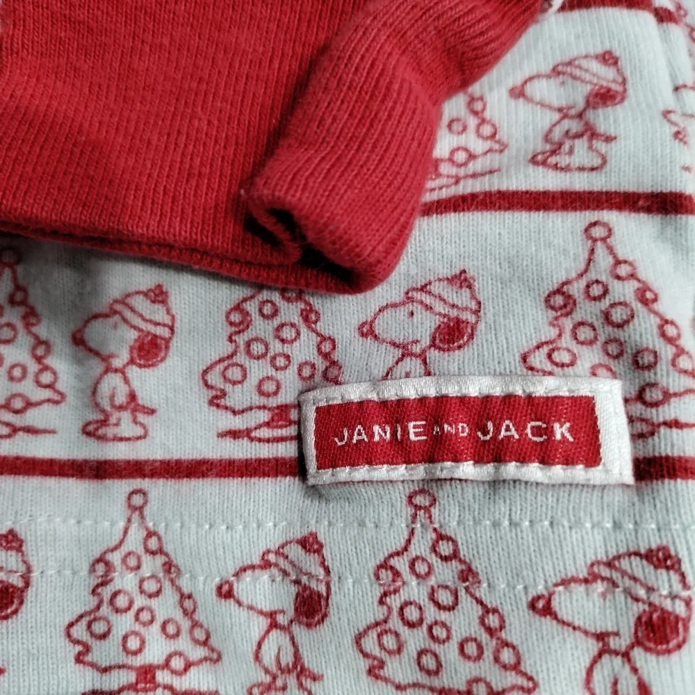 Janie and Jack kid's Christmas Snoopy pajamas kids size 3